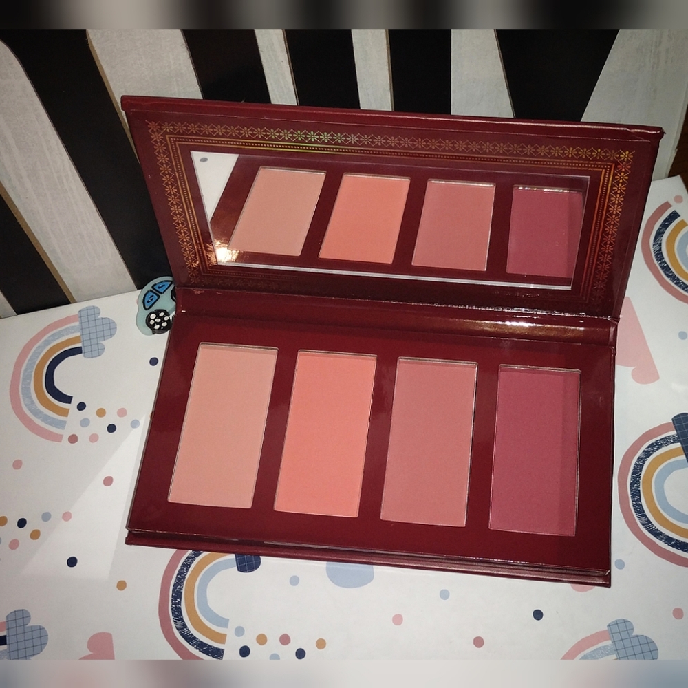 ACE BEAUTÉ Blushed In Paradise Palette - Picture 5 of 12